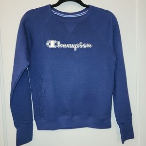 Vintage Champion XS fuzzy logo sweatshirt